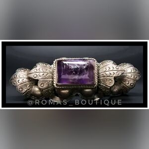 Elegant Vintage Sterling Silver and Purple Women's Brooch
